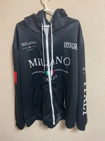 밀라노 이탈리아 로고 후드 부착 후드티 새상품급