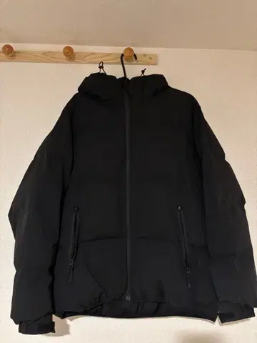 GU 다운 자켓 블랙