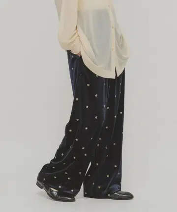 이번 시즌 kbf 벨로아 이지 팬츠