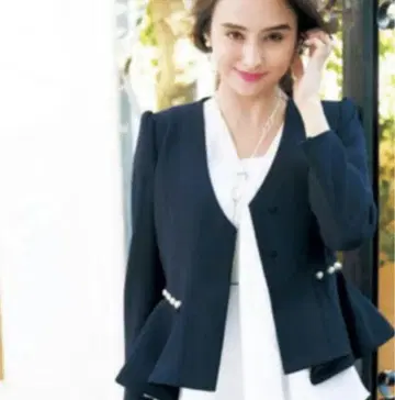 체스티 다크 네이비 펄 포함 노카라 페플럼 자켓 사이즈 0