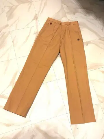 베이지 팬츠 스트레치 있음