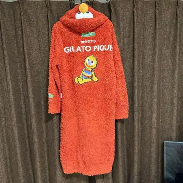 GELATO PIQUE 세서미 스트릿 엘모 후드 부착 룸웨어