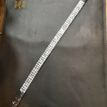 스터드 장식 가죽 벨트