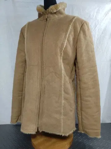 [배송비 포함] 온워드 카시야마 SONIA 사이즈 40 보아 하프 코트