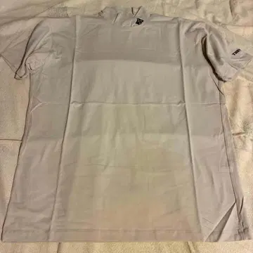 새상품 TANGRAM MOCKNECK T-Shirt