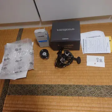 23 뱅퀴시 Vanquish C3000XG 스피닝 릴