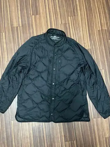 화이트 마운티니어링 블랙 2023 XL