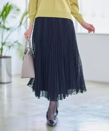 서클 다이아 무늬 레이스 플리츠 스커트
