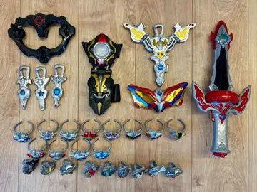 울트라맨 타이가 완전 변신 세트