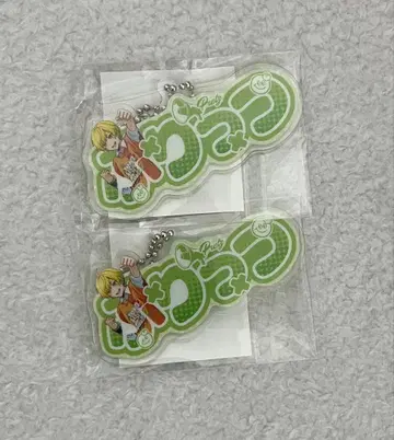 AMPTAK x COLORS 쁘릿츠 오나마에 키링 2개 세트