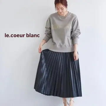 le.coeur blanc 하쿠 프린트 로고 맨투맨