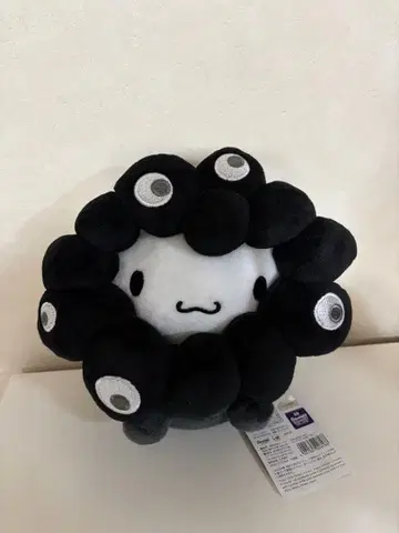 블랙 미야쿠미야쿠 시나모롤 봉제 인형 M