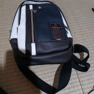 Bianchi 바디백 네이비/화이트