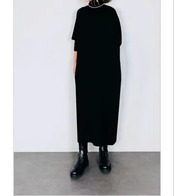 하이넥 코쿤 니트 원피스