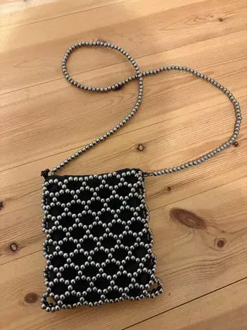 비즈 숄더 미니백 LEPSIM