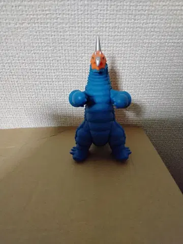 울트라 괴수 500 생산 종료품 소프트 비닐 바키심 라이브 사인 포함