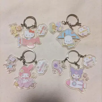 산리오 캐릭터 트레이딩 3단 아크릴 키링 세트 판매
