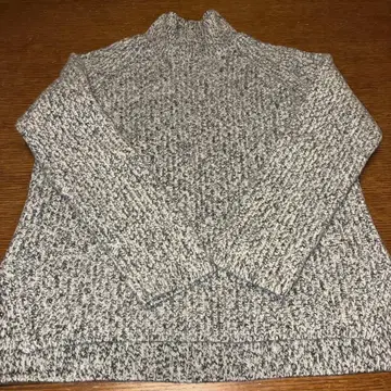 23구 그레이 계열 터틀넥 스웨터
