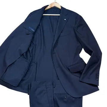 새상품급 라르디니 셋업 수트 부토니에라 블랙 사이즈 52