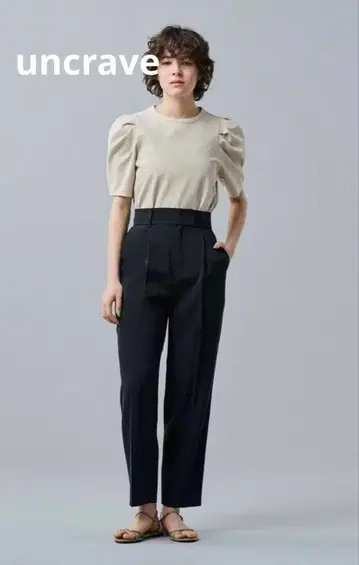 새상품급! uncrave 스트레치 컬러 트윌 테이퍼드 팬츠 블랙 1