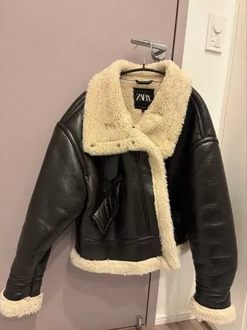 ZARA 가죽 보아 부착 자켓 M 사이즈 새상품급