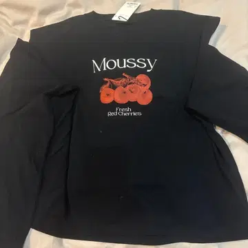 Moussy 어깨 트임 상의