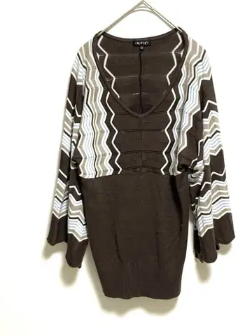 [ INDIVI ] 브라운 지그재그 패턴 니트 38