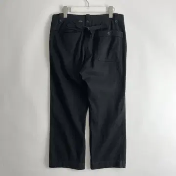 MHL. (d) 코튼 트윌 워크 팬츠 신치 벨트 블랙 무지