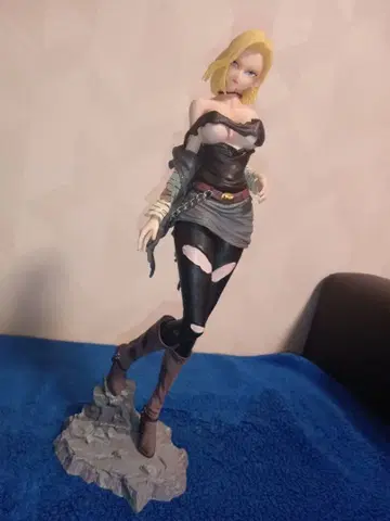 인조인간 18호 하이퀄리티 피규어