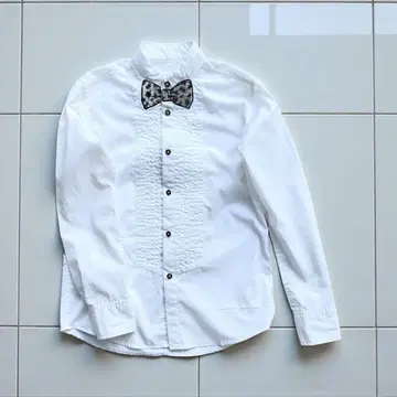 superthanks 나비 넥타이 와펜 부착 긴팔 셔츠