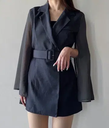 NOMAE 시어 슬리브 테일러드 원피스