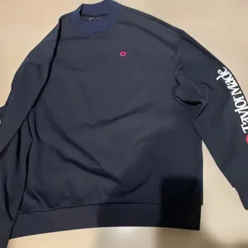 Taylor Made 모크넥 맨투맨