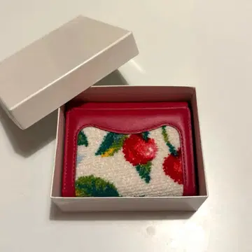 FEILER 스윙 체리 3단 폴더형 지갑