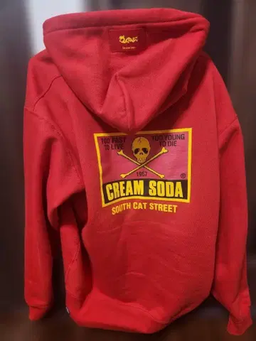CREAM SODA 스컬 디자인 후드티