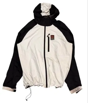 Peak Performance 드로 코드 쉘 자켓