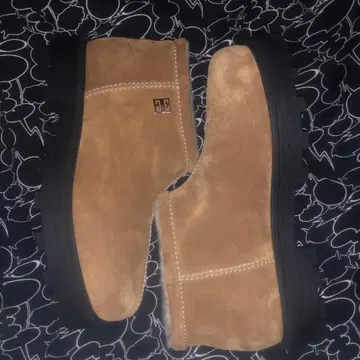 미사용 새상품 지방시 무스탕 부츠 베이지 정가 159,500원