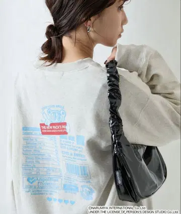 프릭스스토어 엔젤 블루 메뉴풍 백 프린트 맨투맨