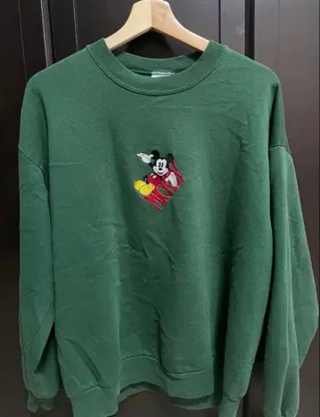 미키마우스 자수 그린 트레이닝복