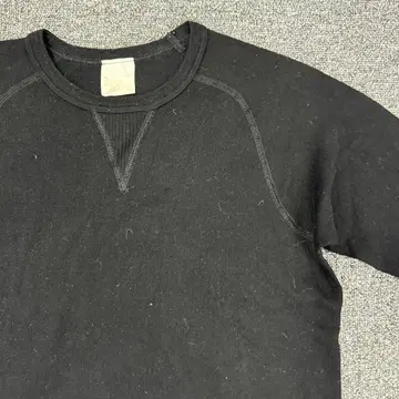 255 벅스터 래트클리프 블랙 래글런 슬리브 트레이닝복