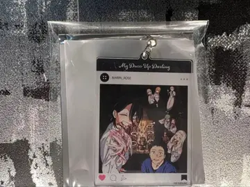 [24시간 이내 발송] 그 비스크 돌 랜덤 SNS풍 아크릴 참 로제