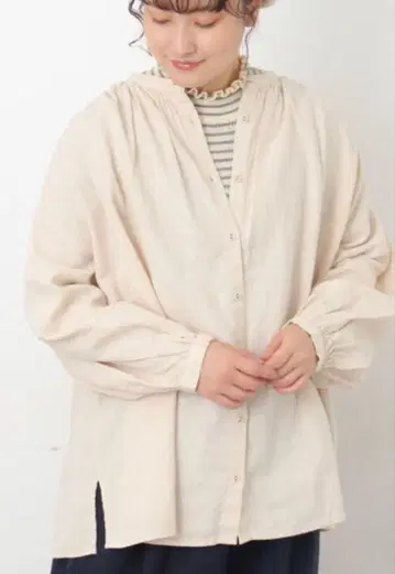 samansa [ cross x linen ] 개더 블라우스