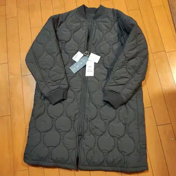 새상품 택 포함 리버서블 Labo Spec 블랙 다운 자켓