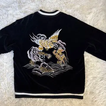 CPS 벨벳 스카잔 독수리x용 블랙 사이즈 M