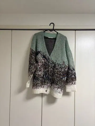 landscape 브러쉬 V 가디건