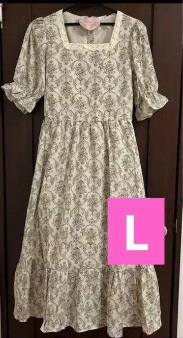 미사용 새상품 시마무라 x 아오키 미사코 다마스크 무늬 원피스 [베이지]