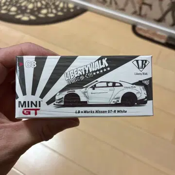 mini gt 68 Liberty Walk Nissan GT-R