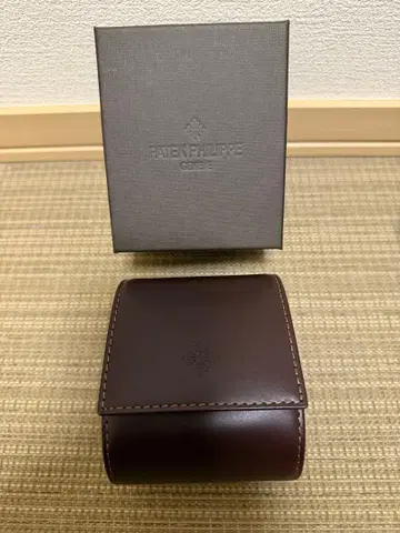 PATEK PHILIPPE 시계 케이스 다크 브라운