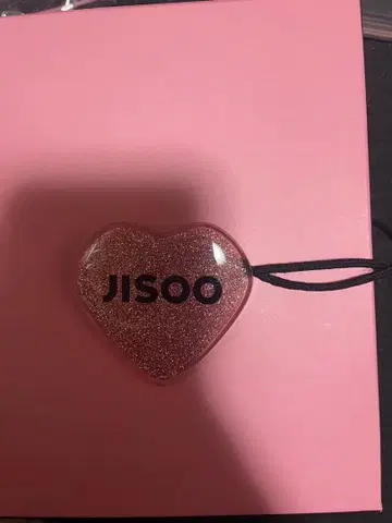 JISOO 하트 모양 밴딩