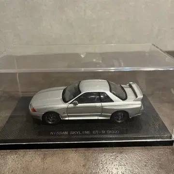 EBBRO 닛산 스카이라인 GT-R (R32) 1/43