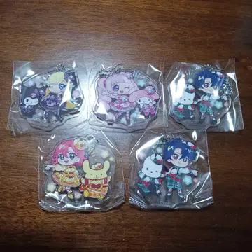 아이프리 산리오 콜라보 아크릴 키링